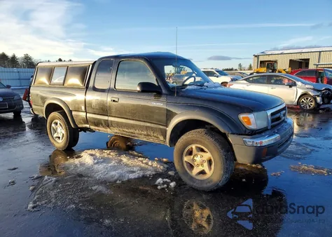 2003 Toyota Tacoma Xtracab from USA, damaged, VIN 5TEWM72N83Z218708